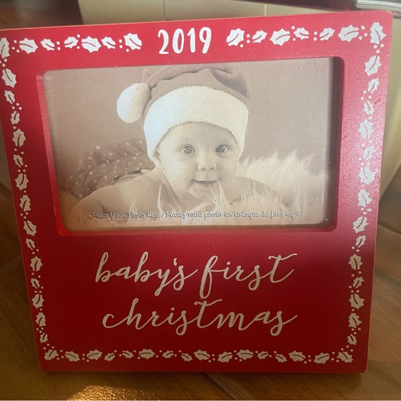 ⭐️ Baby’s 1st Christmas Frame 2019 - NEW - Picture 2 of 4
